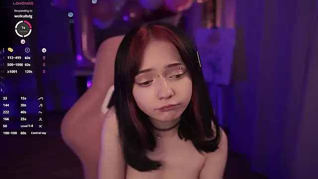 miuri_miy élő XXX-chatje