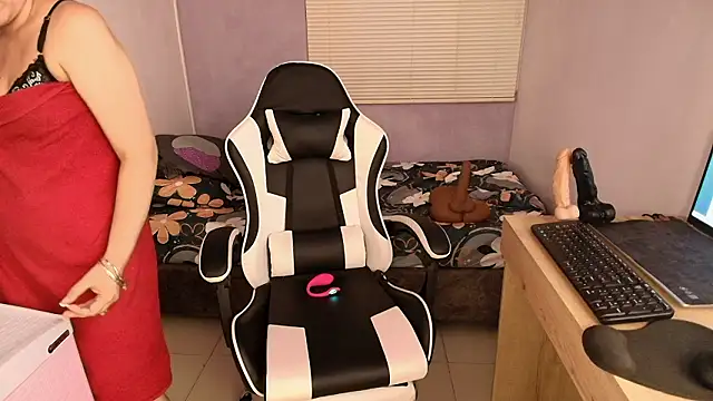 luna_desiree's Live XXX Chat