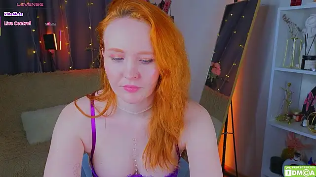 JoyceJones' Live XXX Chat