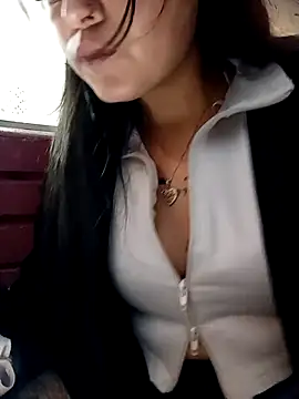 LunaHot_777's Live XXX Chat