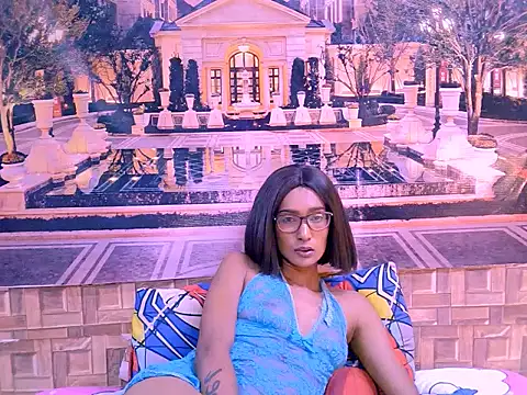 Chat XXX en directo de IndianRebel4u2Luv