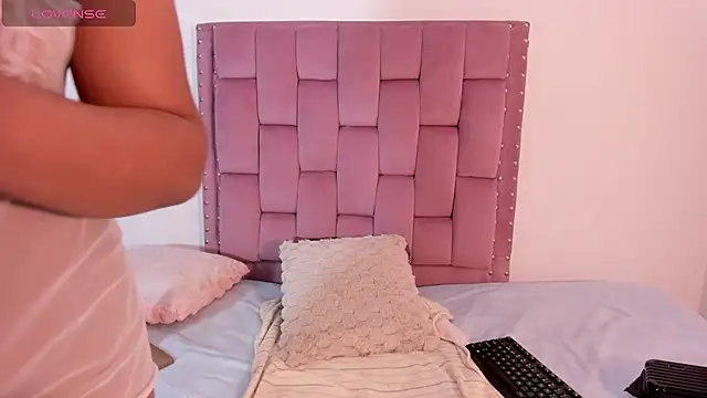 elena_wolff élő XXX-chatje