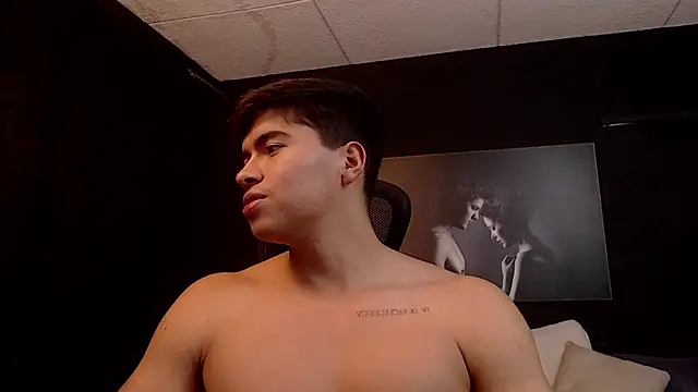 Вебкам-шоу hat_guy01