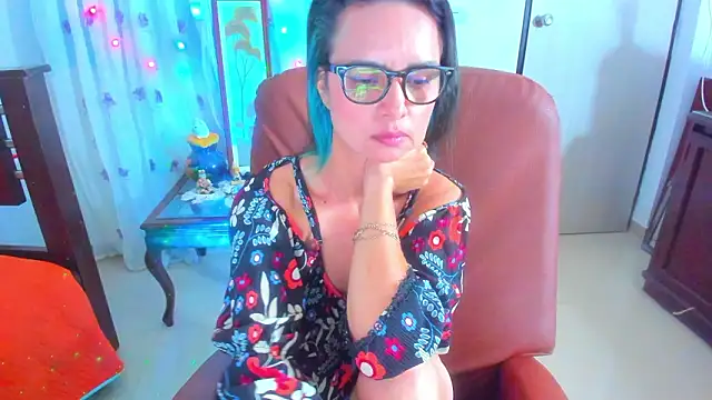 BrianaGarner's Live XXX Chat