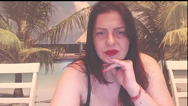 دردشة Queen__Natasha الجنسية المباشرة