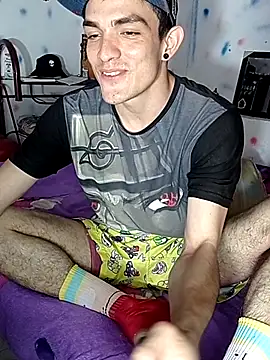 themaykiin18のライブXXXチャット