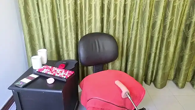 BrendaSex_Hot: онлайн-секс-чат