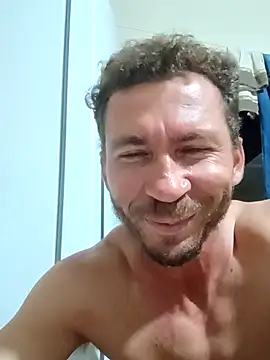 RobertoLuiz84 élő XXX-chatje