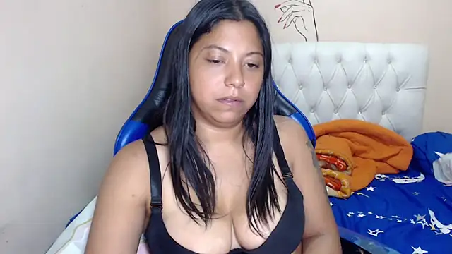 Leylafourniert – Naživo XXX chat