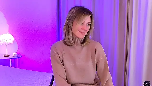 EmeraldGlowのライブXXXチャット