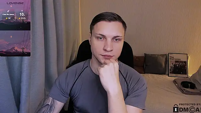 handsome_guy01: απευθείας συνομιλία ΧΧΧ