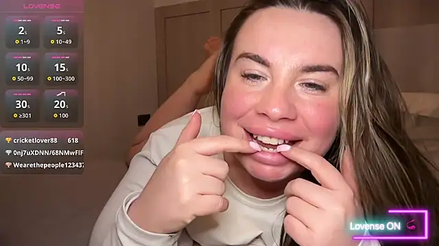 CharlieFx webkamerás műsora