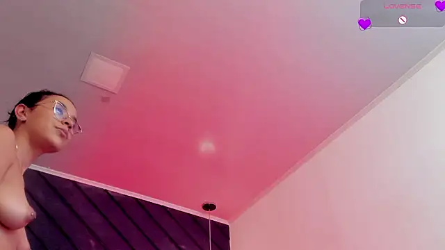 zoe_martins_'s Live XXX Chat