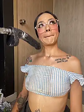 ValentinaBianchi élő XXX-chatje