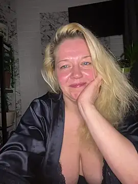 JenniferCarmen webkamerás műsora