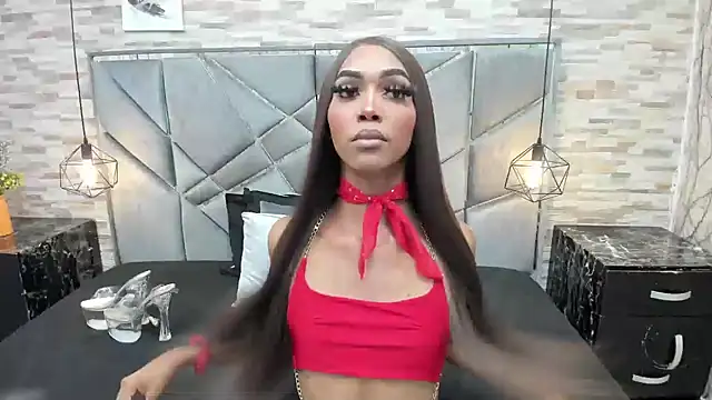 Fantasy_Trans_ Show in webcam