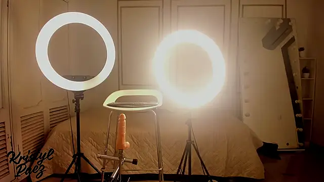 kristyl_paez Adlı Modelin Canlı XXX Sohbeti