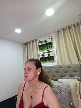 sasi_luna Live XXX Chat