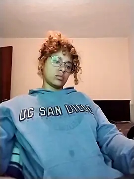 EmmaMelissa0521 现场XXX聊天