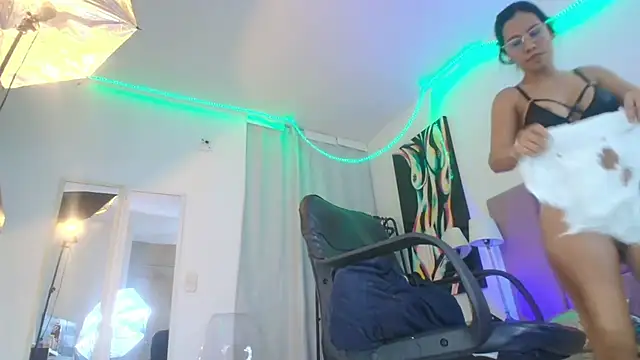 Czat XXX na żywo – lizzy_squirt