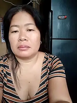 Lovelywoman43 Webcam show