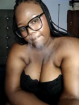 Chat +18 de ItsAaliyah445 ao vivo