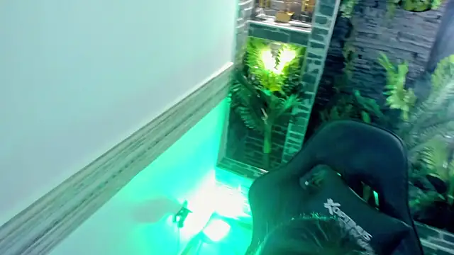 Adonis_hot webcam show