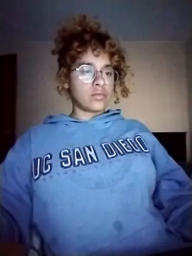 دردشة EmmaMelissa0521 الجنسية المباشرة