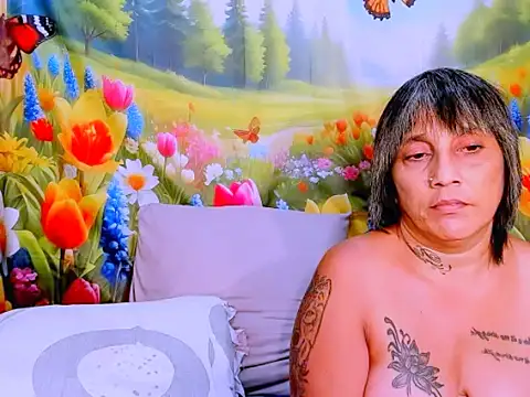 indianroxy 现场XXX聊天