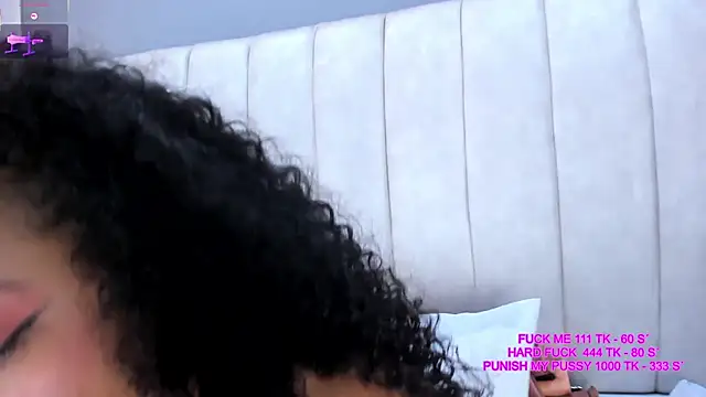 Ashleyy23x 现场XXX聊天