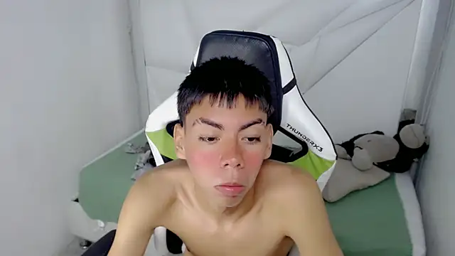 Liarr_ Chat XXX live