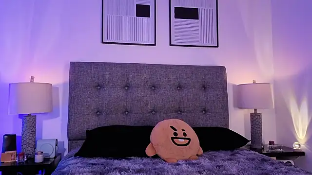 Chat XXX ao vivo de mandi4pole_