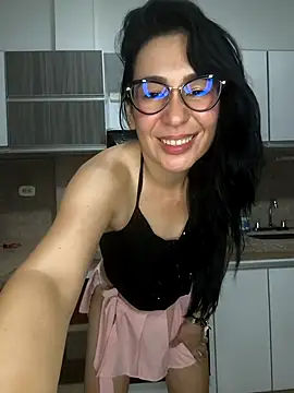 Chatroom XXX en direct de anna_maya77