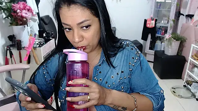 Онлайн чат XXX titsbiglovers