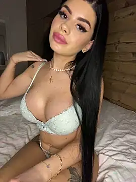 Ameliablack_1 élő XXX-chatje