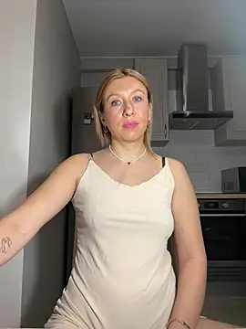 Kittie_Valentine Live XXX-chat