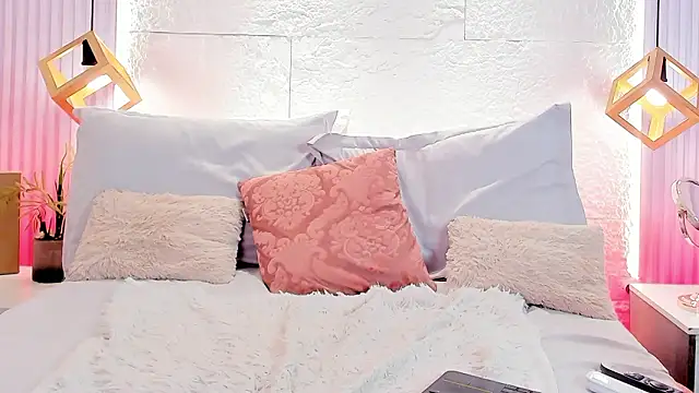 sarah_salis_ Chat XXX live