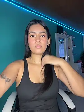 Chatroom XXX en direct de ALANAH_KITTY