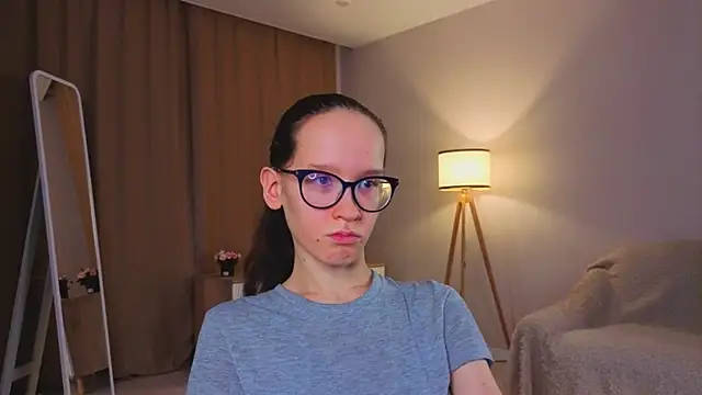 Chatroom XXX en direct de BettyBrowni