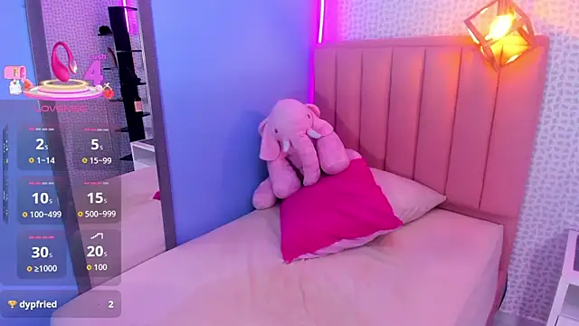 KRISTINPITERS' Live XXX Chat