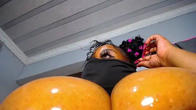 XPanther_24 Chat XXX in diretta