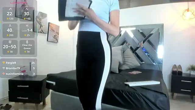 Chatroom XXX en direct de Candy_Hott7