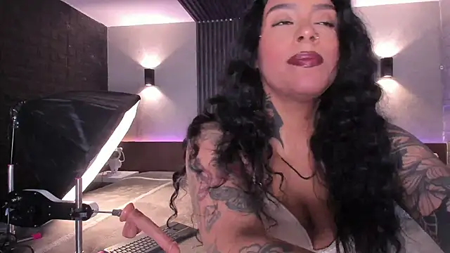 magic_marg লাইভ XXX চ্যাট