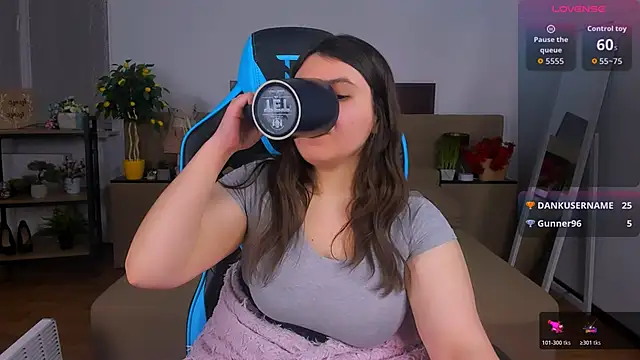 Živý XXX chat Viola__Shy