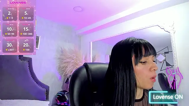 EmiliaRose_: απευθείας συνομιλία Χ ΧΧ