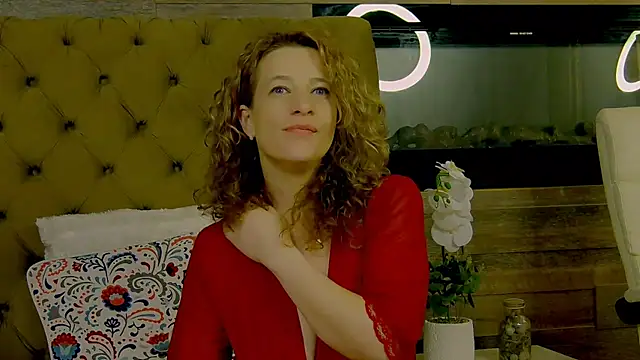 EveHamilton Adlı Modelin Canlı XXX Sohbeti