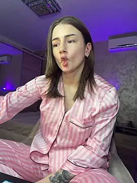 BabbyAisha Webcam show