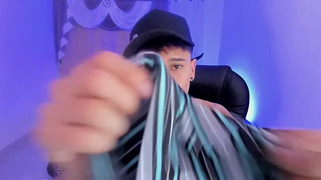 Aron_Boyy 网络视讯表演