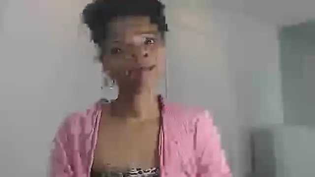 ChantalGarner's Live XXX Chat