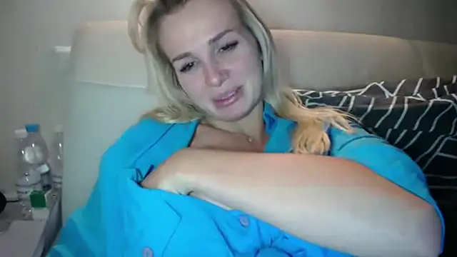 Онлайн чат XXX CorneliaSweet